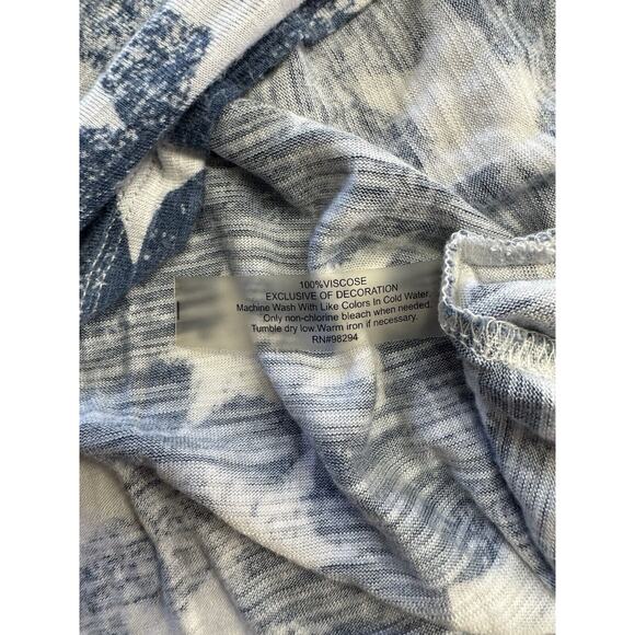 Thomas & Olivia Womans Blouse Top Blue Small Stars Button Up Star Short Sleeve - Picture 4 of 5